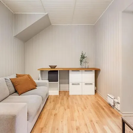 Appartement New! Super Apt! Close To Everything!