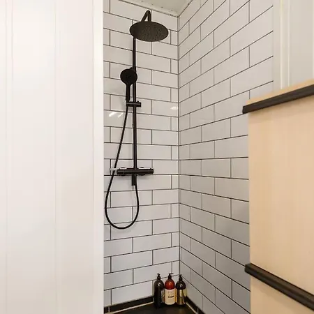 New! Super Apt! Close To Everything! Bergen