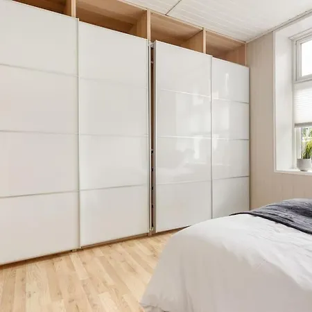 New! Super Apt! Close To Everything! *